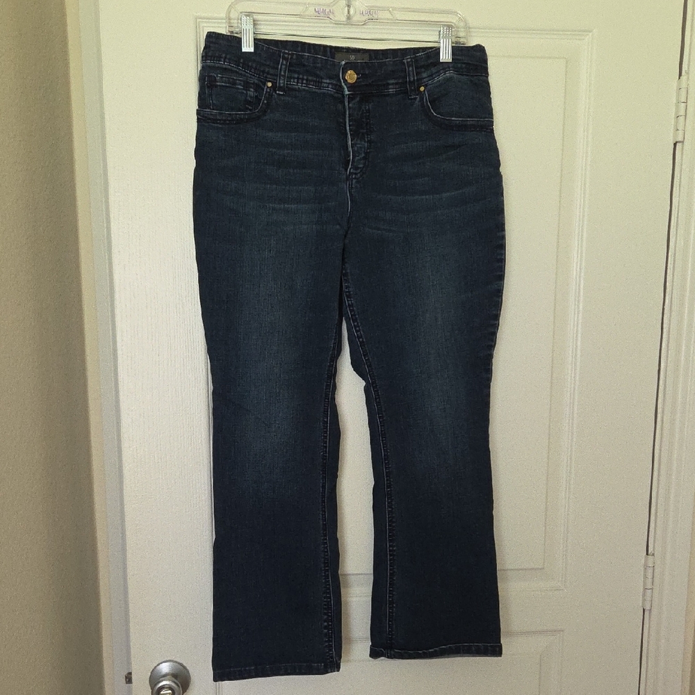 Chico's So Slimming Blue Straight Leg Jeans